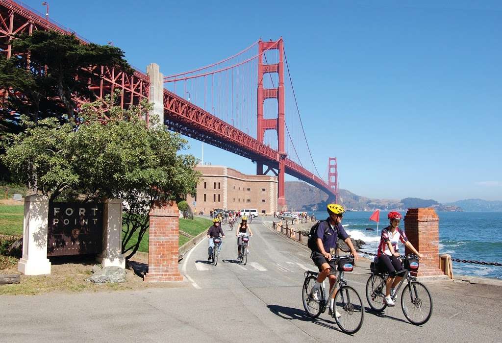 Blazing Saddles Bike Rentals and Tours | 2555 Powell St, San Francisco, CA 94133, USA | Phone: (415) 202-8888