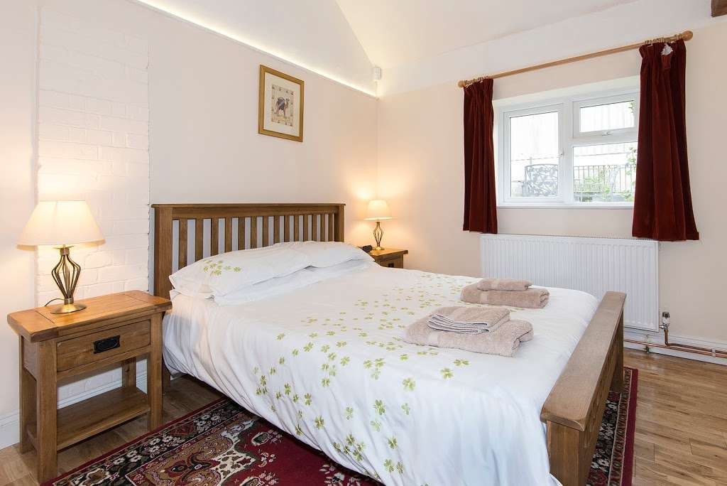 Kent Border Cottages | Little Saxbys Farm, Cowden TN8 7DX, UK | Phone: 01342 850765