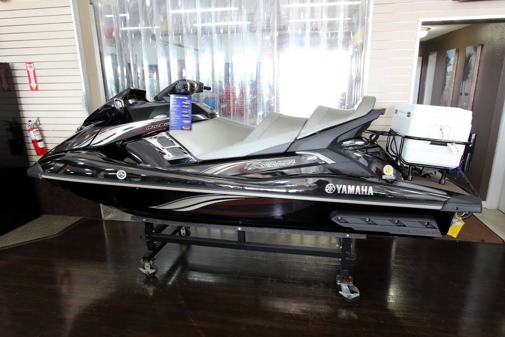 Jet Ski of Miami & Fishermans Boat Group | 3800 NW 27th Ave, Miami, FL 33142, USA | Phone: (305) 600-3881