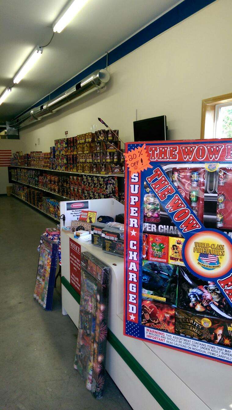 Thunderdog Fireworks Inc | 5265 4 Point Rd, Rehrersburg, PA 19550, USA | Phone: (717) 933-5980