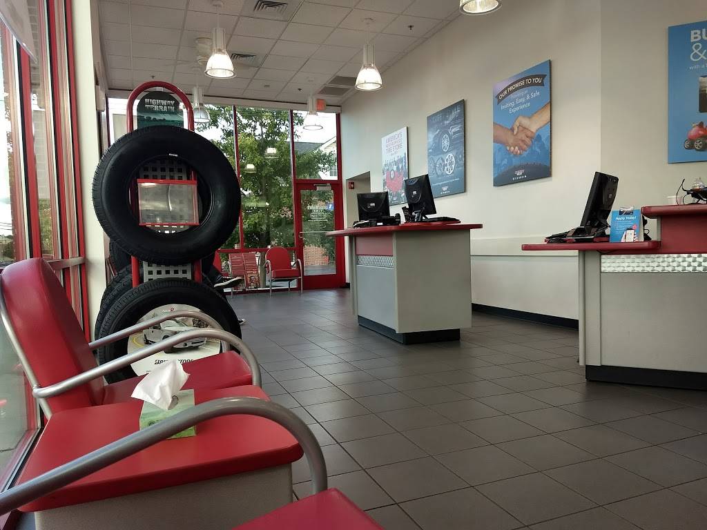 Discount Tire | 587 E Aurora Rd, Macedonia, OH 44056, USA | Phone: (330) 748-6000