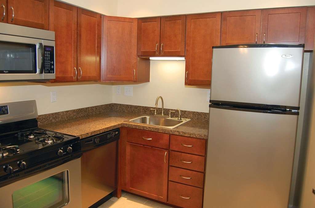 Sherry Lake Apartments | 1801 Butler Pike, Conshohocken, PA 19428, USA | Phone: (610) 828-9730