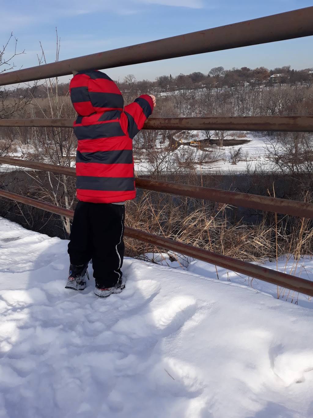 Hidden Falls South Parking Lot | S Prior Ave, St Paul, MN 55116, USA | Phone: (651) 266-6400