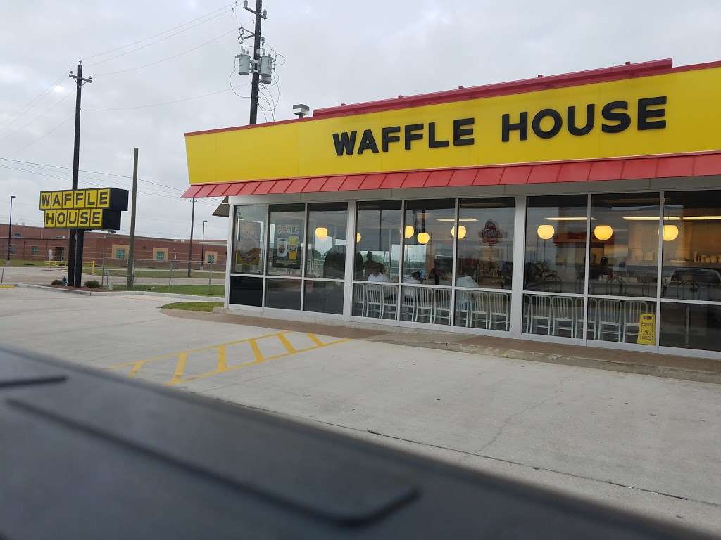 Waffle House | 15747 Wallisville Rd, Houston, TX 77049, USA | Phone: (281) 862-9065