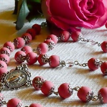 Family Rosaries & Keepsakes | 386 Whipple Rd, Tewksbury, MA 01876, USA | Phone: (978) 221-6326