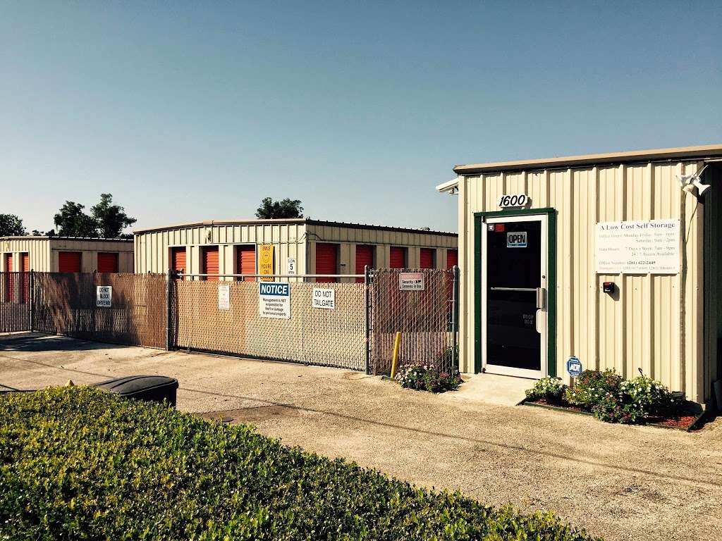 The Storage Place - Alexander | 1600 Mabry St, Baytown, TX 77520 | Phone: (281) 422-2445