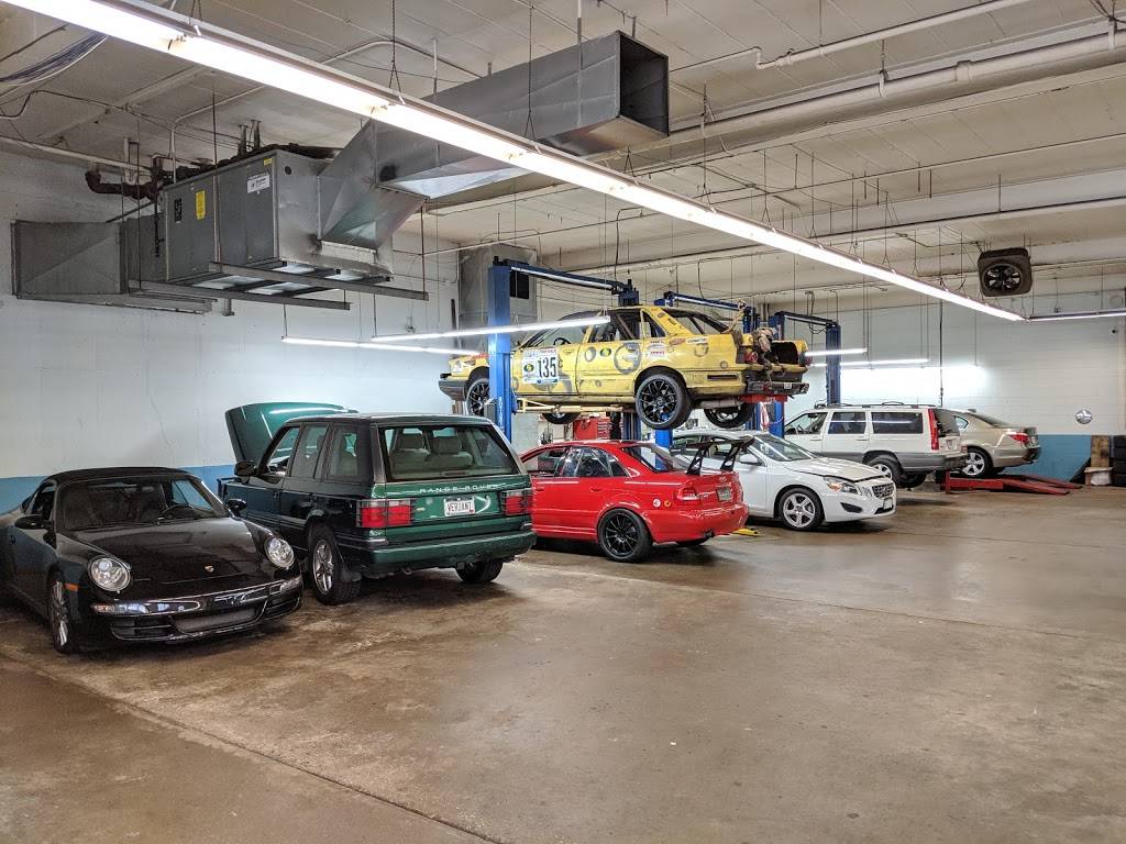 OReilly Motor Cars Inc. | 324 W Cherry St, Milwaukee, WI 53212 | Phone: (414) 273-1000