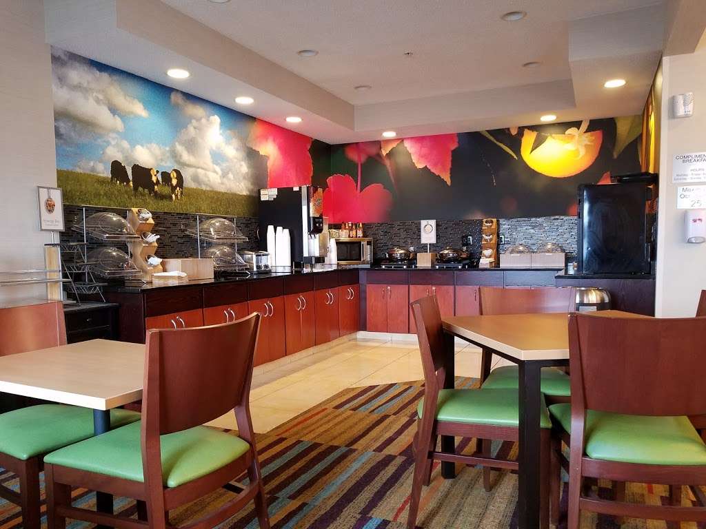 Fairfield Inn by Marriott Kankakee Bourbonnais | 1550 IL-50, Bourbonnais, IL 60914, USA | Phone: (815) 935-1334