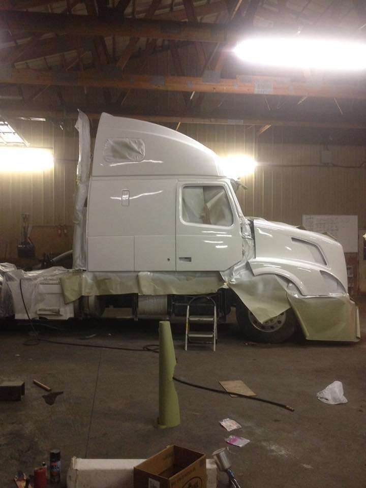 G Sons Inc Auto and Semi Collision Repair | 2301 N Hawthorne Ln bldg 6, Indianapolis, IN 46218, USA | Phone: (317) 531-2956