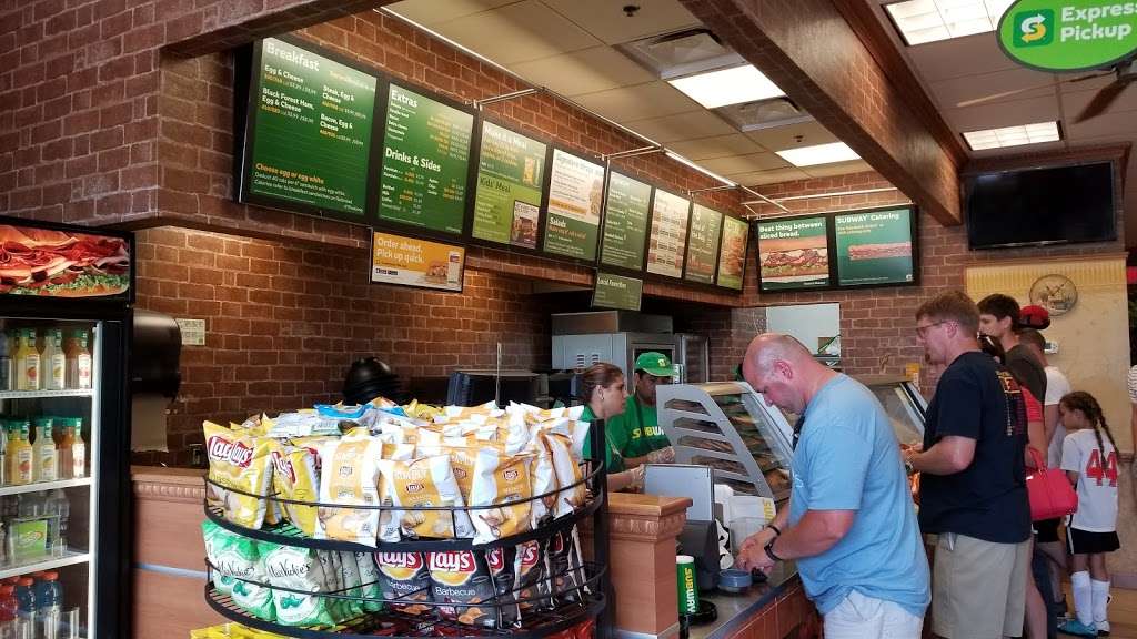 Subway Restaurants | 5481 Merchants View Sq, Haymarket, VA 20169 | Phone: (703) 754-0725