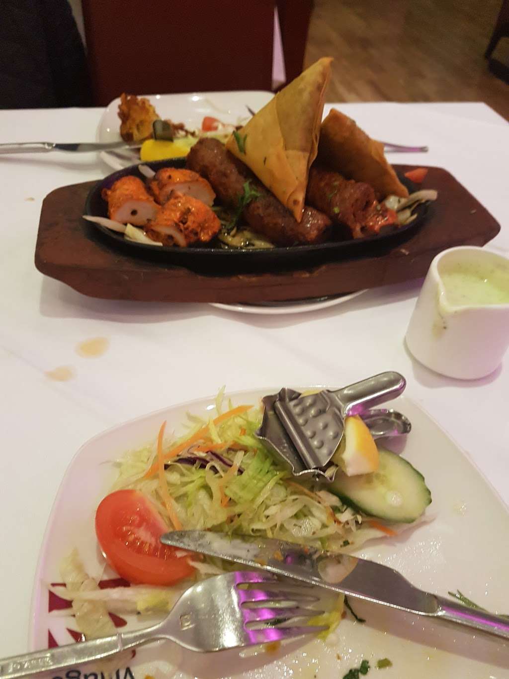Village Tandoori Restaurant | 11 Chaseville Parade, London N21 1PG, UK | Phone: 020 8360 6980