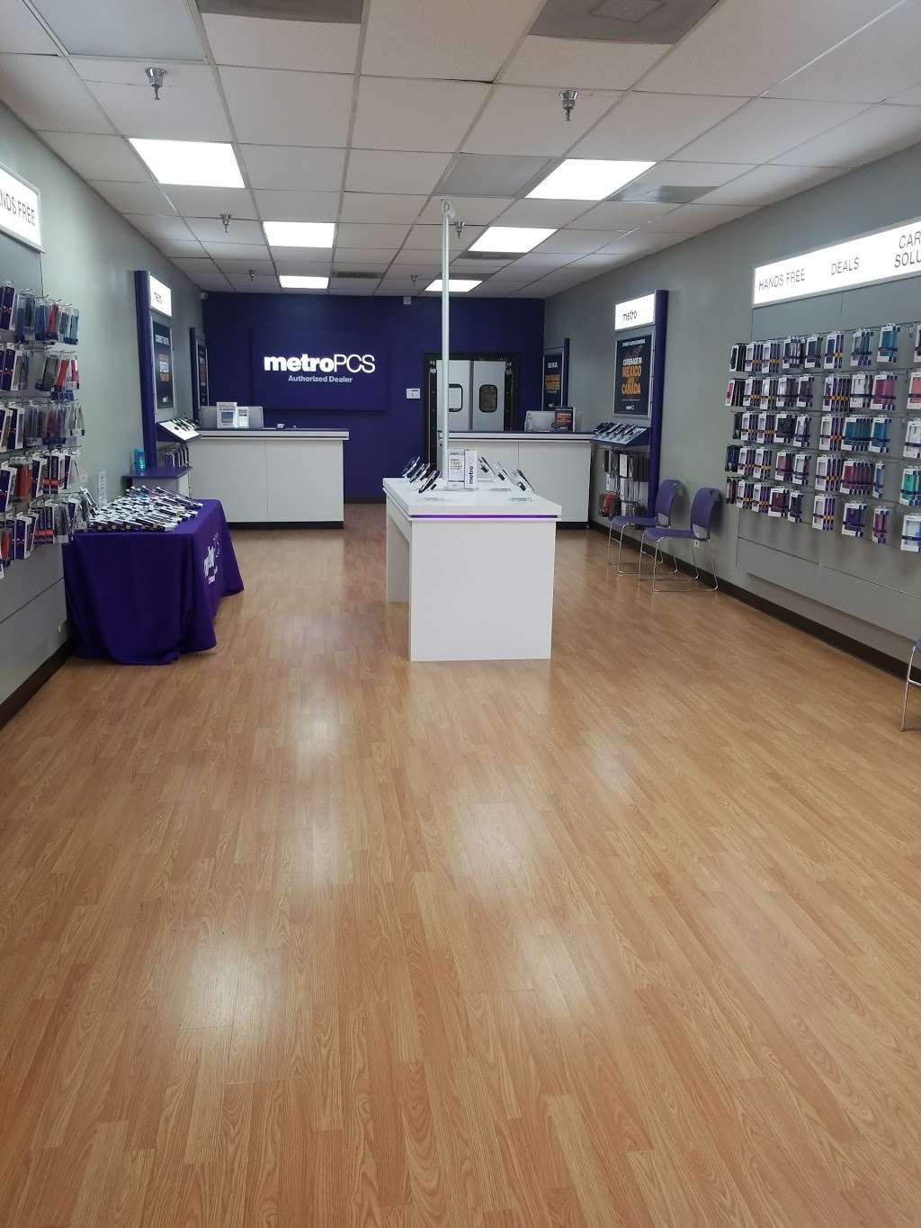 Metro by T-Mobile | 15552 Farm to Market Rd 529, Houston, TX 77095, USA | Phone: (832) 683-4578