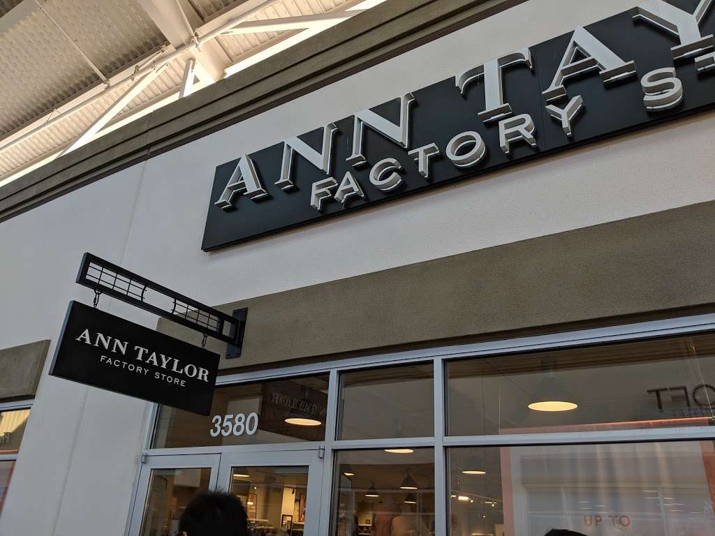 Ann Taylor Factory Store | 3580 Livermore Outlets Dr, Livermore, CA 94551, USA | Phone: (925) 373-0662