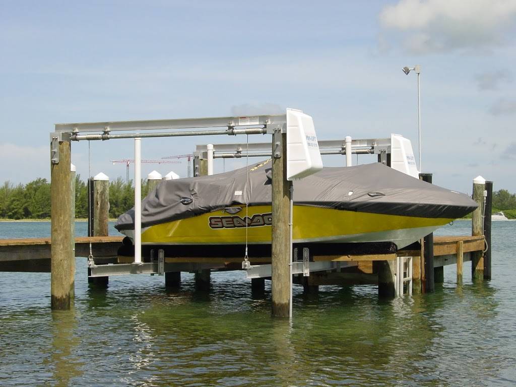 Florida Boatlifts | 4821 N Manhattan Ave, Tampa, FL 33614, USA | Phone: (813) 873-1614