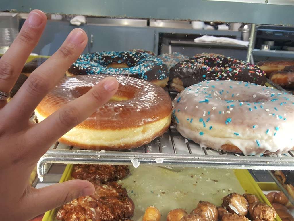 Spudnuts Donuts | 3810 W Channel Islands Blvd #b, Oxnard, CA 93035 | Phone: (805) 984-7664