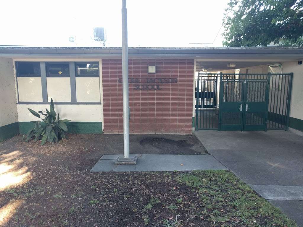 Lydia Jackson Elementary School | 8015 Painter Ave, Whittier, CA 90602, USA | Phone: (562) 789-3160