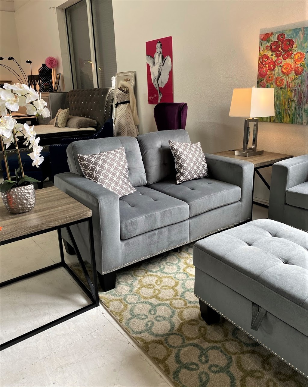 Designer Furniture 4 Less | 2411 Farrington St, Dallas, TX 75207, USA | Phone: (972) 488-4040