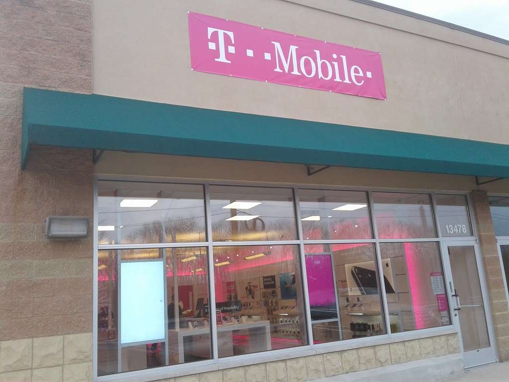 T-Mobile | 13478 S Archer Ave, Lemont, IL 60439, USA | Phone: (630) 754-7978