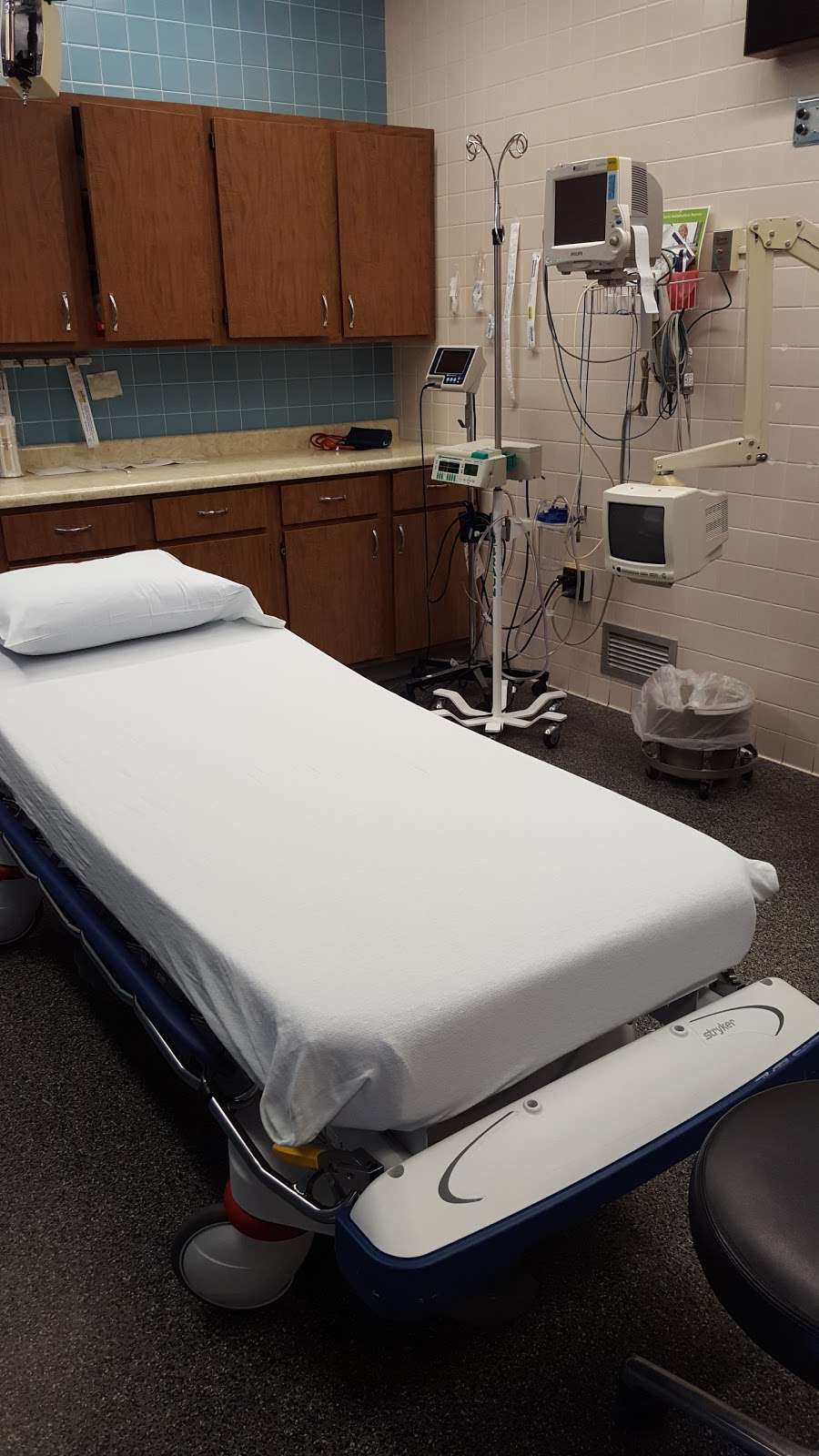 Iroquois Memorial Hospital | 200 E Fairman Ave, Watseka, IL 60970, USA | Phone: (815) 432-5841