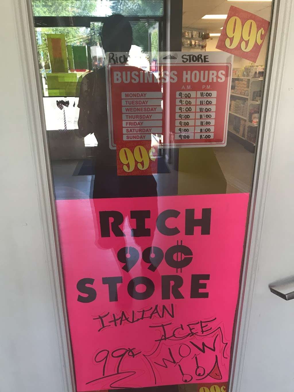 Rich’s Dollar Store | 75-81 NY-52, Walden, NY 12586, USA | Phone: (845) 522-7102