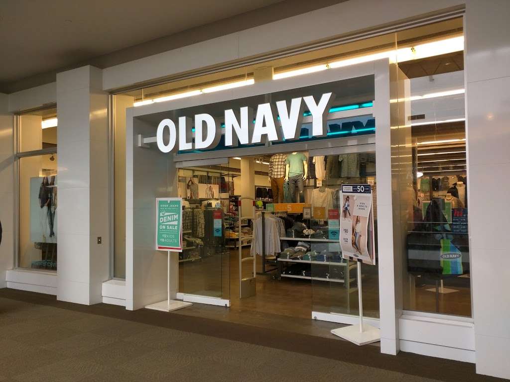 Old Navy | 200 Quakerbridge Mall, Lawrence Township, NJ 08648, USA | Phone: (609) 897-9114