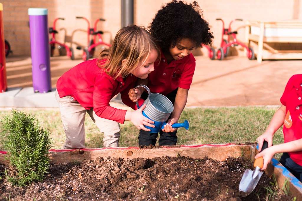 Wonderland Montessori of Las Colinas | 431 E Royal Ln, Irving, TX 75039 | Phone: (469) 567-3877