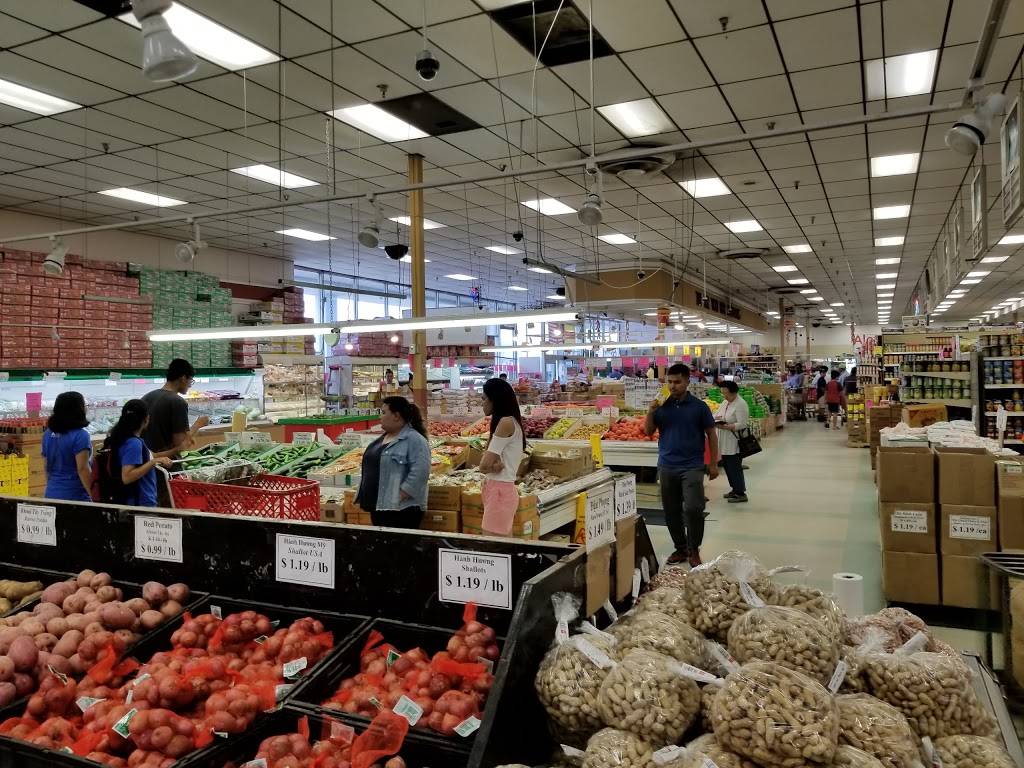 Cho Saigon New Market | 2206 S Collins St, Arlington, TX 76010, USA | Phone: (817) 795-5888