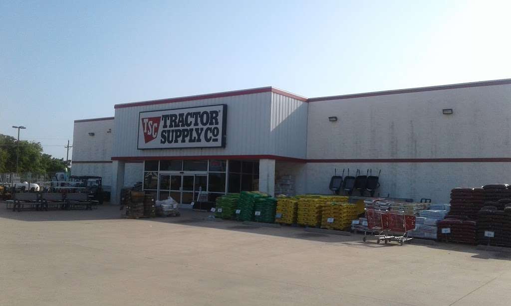 Tractor Supply Co. | 9320 N Hwy 6 Loop, Navasota, TX 77868 | Phone: (936) 825-7758