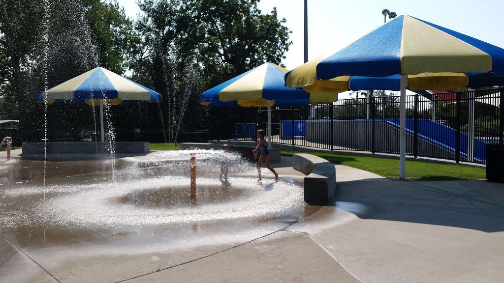 The Bay Water Park | 7101 Longview Rd, Kansas City, MO 64134, USA | Phone: (816) 965-9218