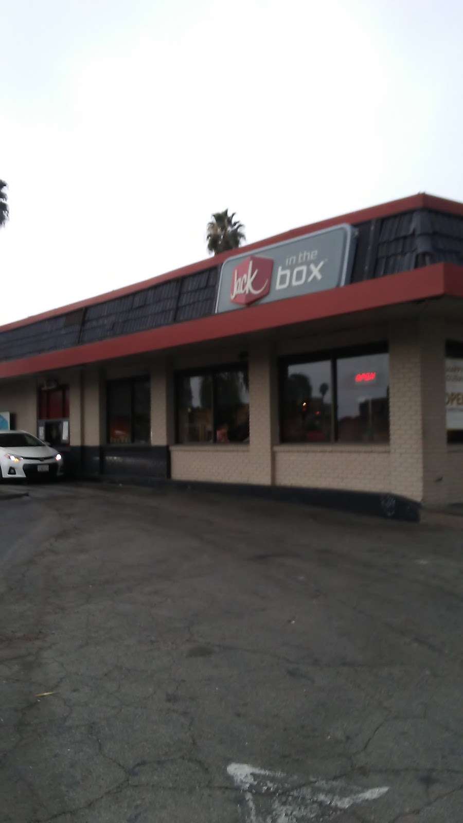 Jack in the Box | 495 N D St, San Bernardino, CA 92401, USA | Phone: (909) 889-4984