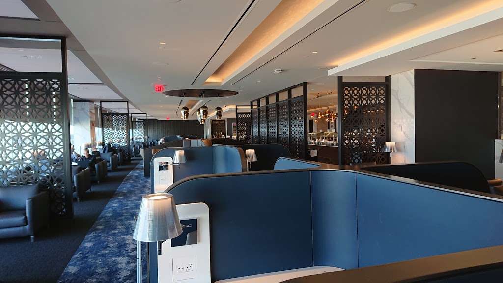 United Polaris Lounge Newark Liberty Aiport | 3 Brewster Rd, Newark, NJ 07114, USA