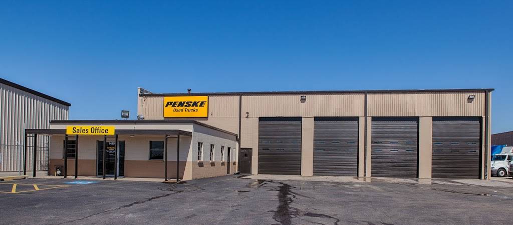 Penske Used Truck Center | 4415 Irving Blvd, Dallas, TX 75247, USA | Phone: (972) 728-4209