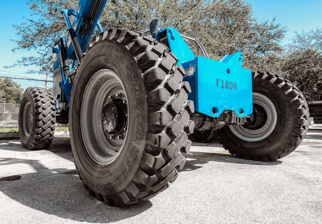 Heavy Duty Tire LLC | 8470 Belvedere Rd, West Palm Beach, FL 33411, USA | Phone: (561) 383-2867