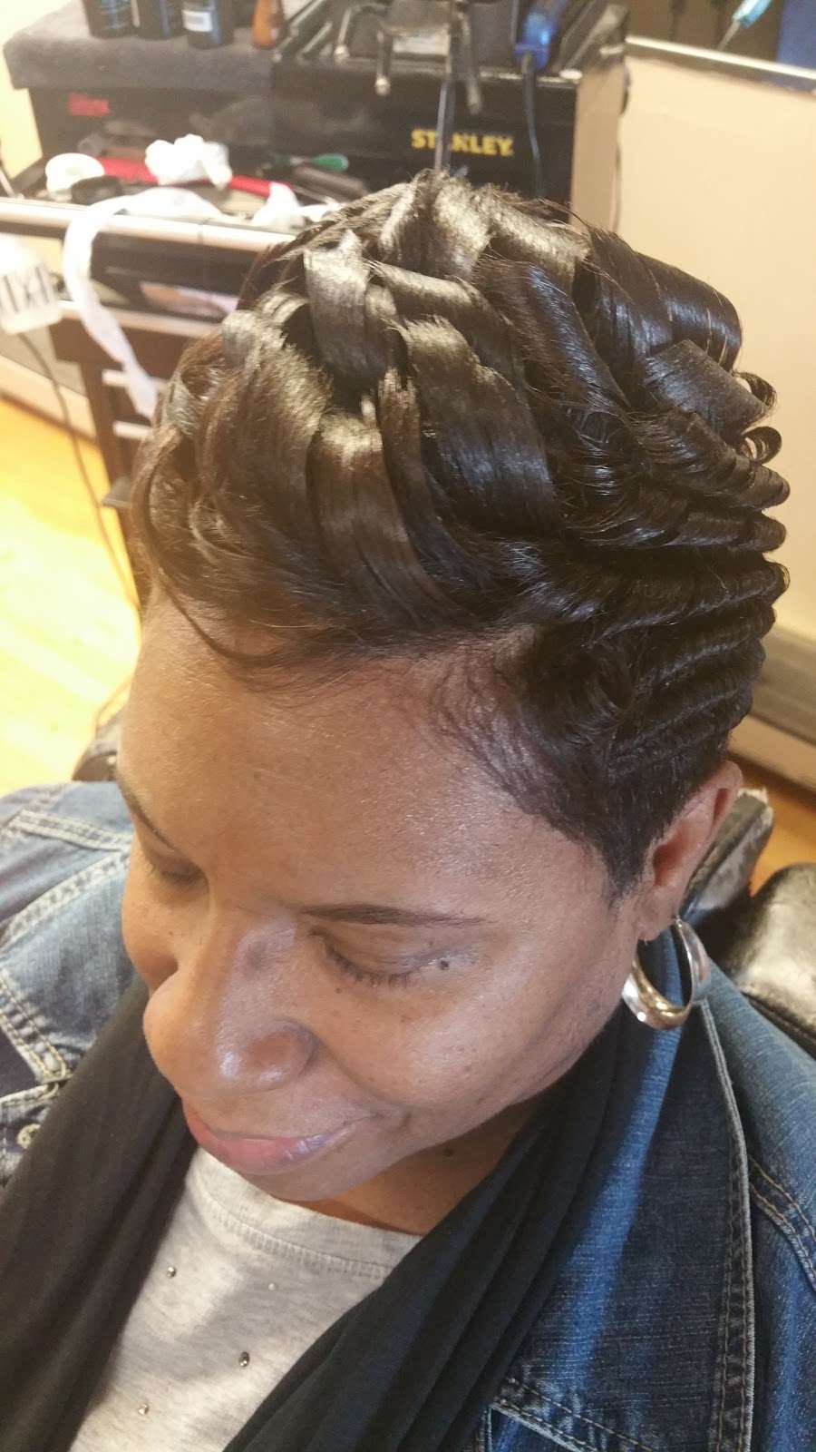 Divine Creations Unisex Salon | 509 S 52nd St #2, Philadelphia, PA 19143 | Phone: (215) 472-7248