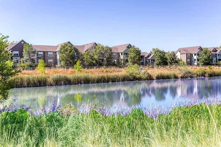 Stonebridge at Twin Peaks Apartments | 2424 9th Ave, Longmont, CO 80503 | Phone: (303) 772-8110