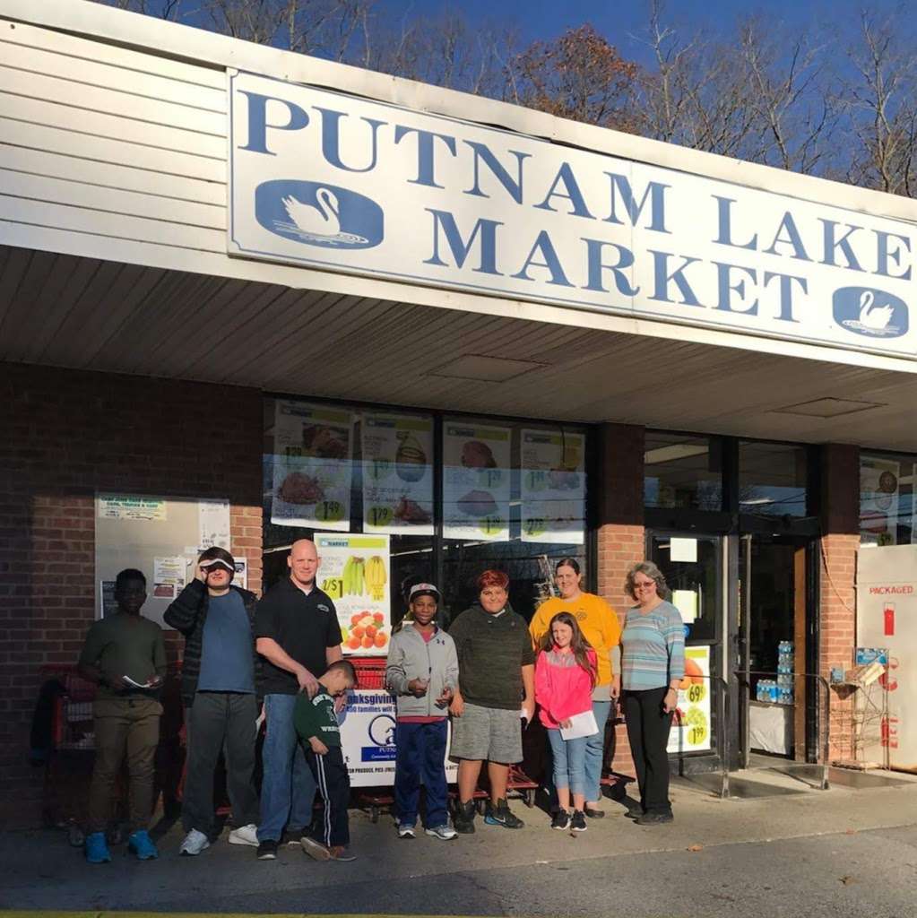 Putnam Lake Market | 2154, 74 Fairfield Dr, Patterson, NY 12563, USA | Phone: (845) 279-5905