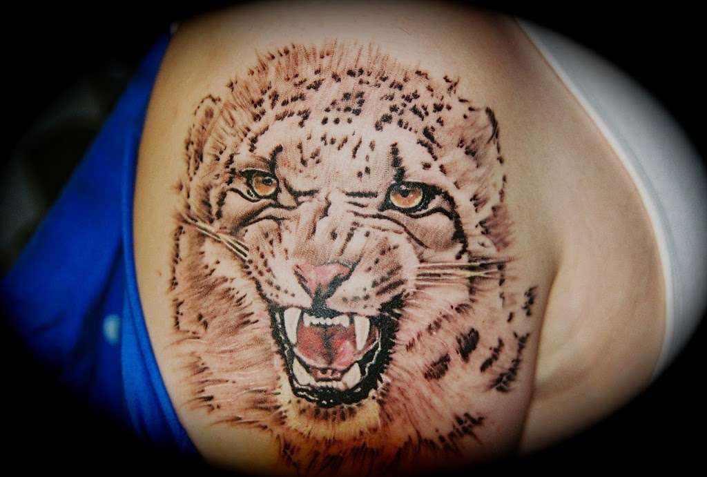 Lonnietattoo | 6827 Lowell Blvd, Denver, CO 80221, USA | Phone: (303) 658-0575