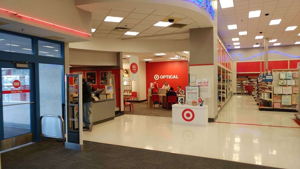 Target | 3201 Iowa St, Lawrence, KS 66046, USA | Phone: (785) 832-0660