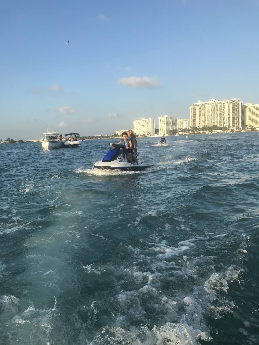Miami Boat Charters & Jetski Rentals and Tours | 1050 MacArthur Causeway, Miami, FL 33132, USA | Phone: (786) 340-4709