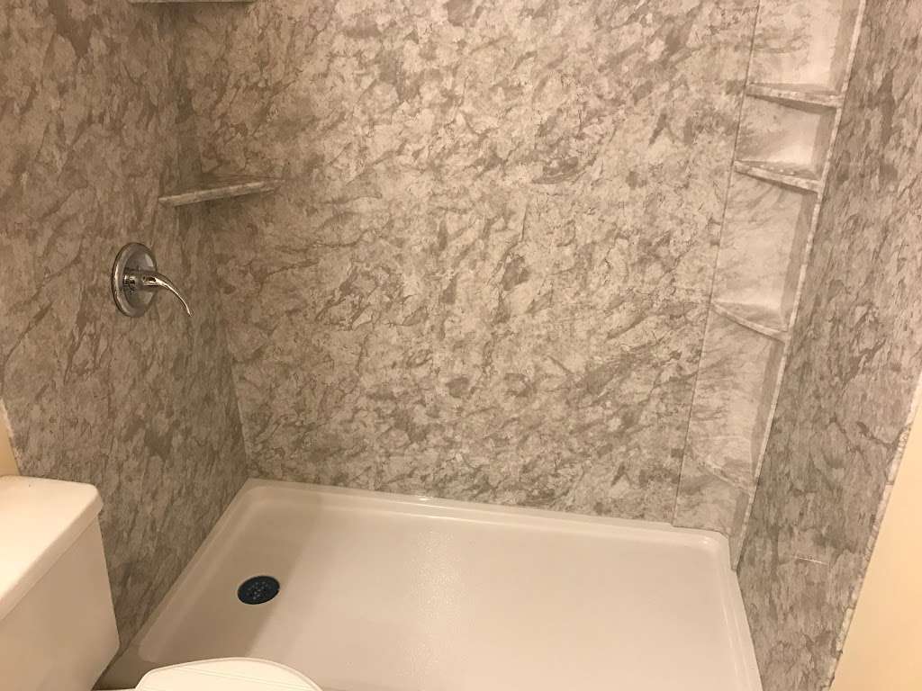 Matrix Bathroom Systems | 1431 E Algonquin Rd, Arlington Heights, IL 60005, USA | Phone: (855) 270-0906