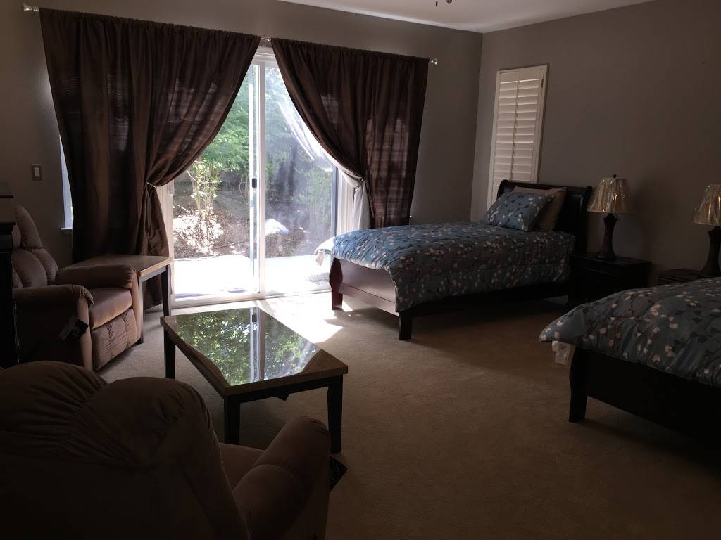 Lake View Villa | 3865 Collins St, West Sacramento, CA 95691, USA | Phone: (916) 873-8633