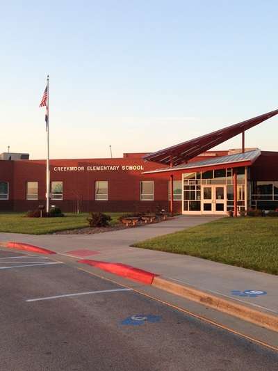 Creekmoor Elementary School | 1501 Creekmoor Dr, Raymore, MO 64083, USA | Phone: (816) 892-1675