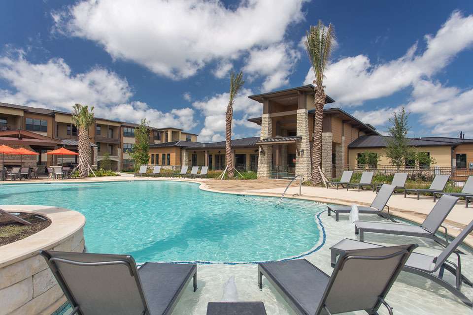 Dalian Monterrey Village Apartments | 10102 Ingram Rd, San Antonio, TX 78245, USA | Phone: (210) 645-7005