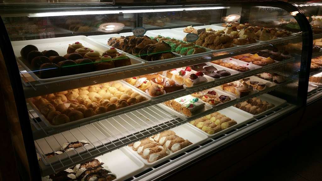 Varallo Brothers Bakery | 1639 S 10th St, Philadelphia, PA 19148, USA | Phone: (215) 952-0367