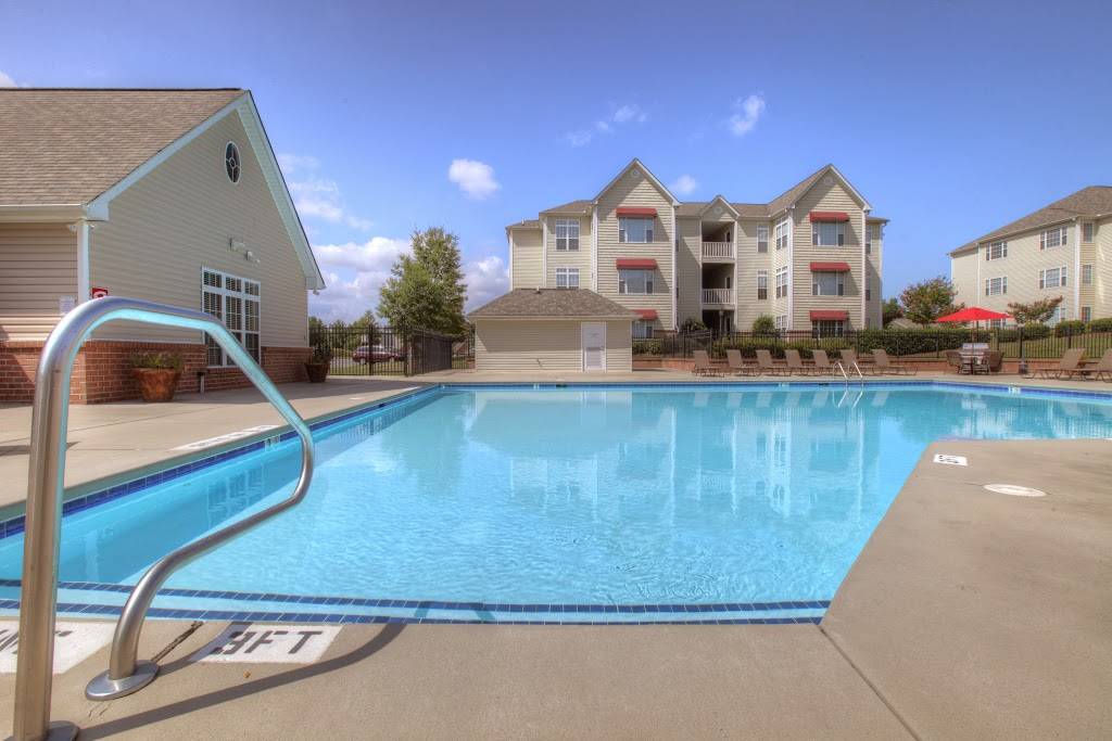 Landings at Greenbrooke Apartments | 10015 Parthenon Ct, Charlotte, NC 28262, USA | Phone: (704) 323-5985