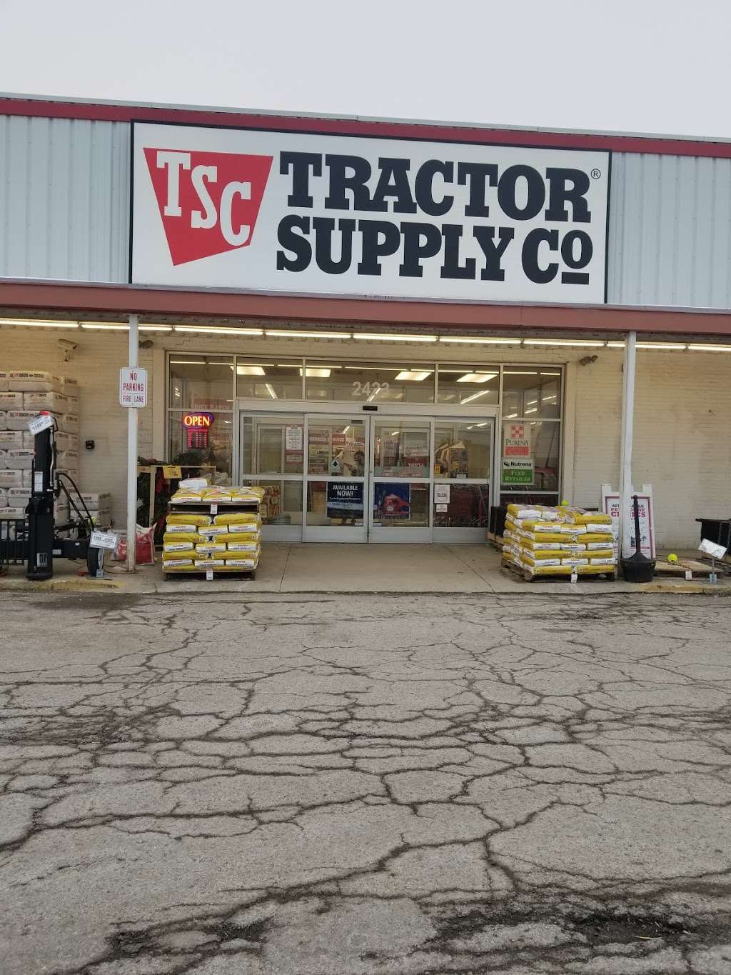 Tractor Supply Co. | 2423 N Lebanon St, Lebanon, IN 46052, USA | Phone: (765) 483-0898