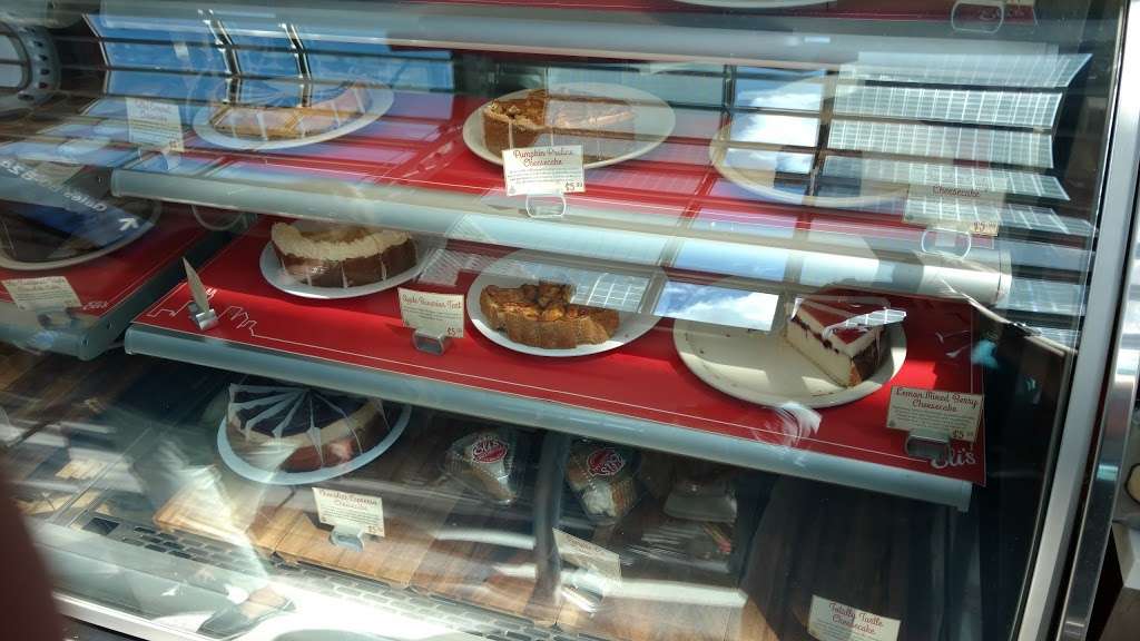 Elis Cheesecake at OHare Airport | 10000 Bessie Coleman Drive, Chicago, IL 60666