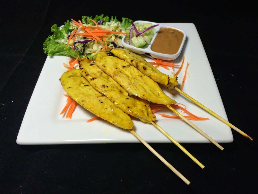 Thai Lotus Restaurant | 2795 Cabot Dr, Corona, CA 92883, USA | Phone: (951) 277-1298