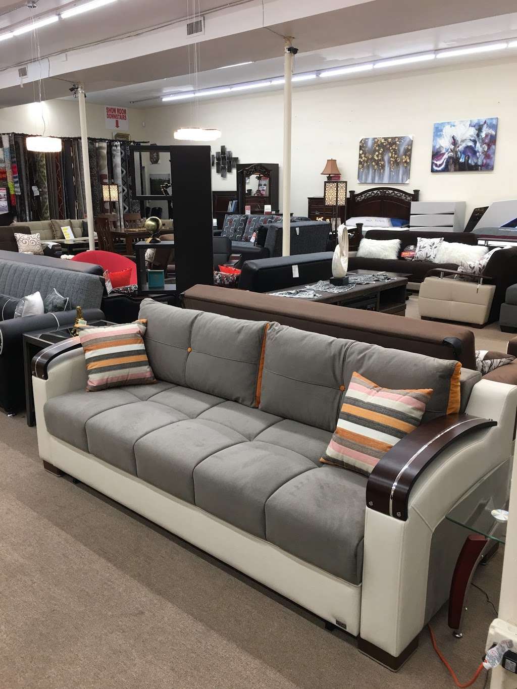 Mid America Furniture | 7546 N Milwaukee Ave, Chicago, IL 60631, USA | Phone: (773) 761-2106