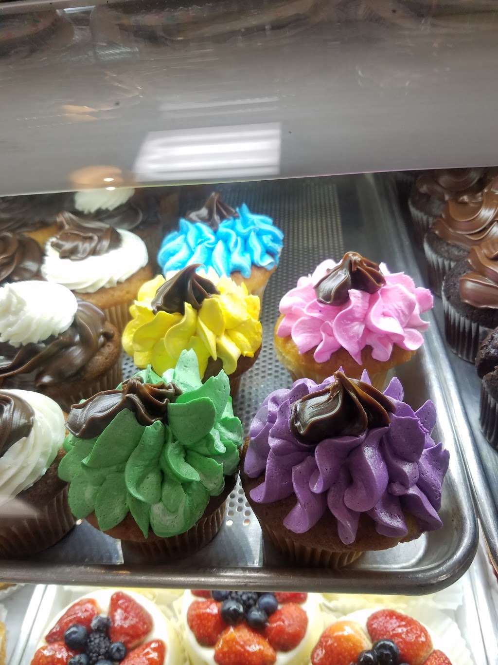 Elisas Bakery | 1900 NJ-70, Lakewood, NJ 08701 | Phone: (732) 451-1250